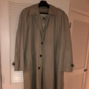 Burberry Rain Coat with removable lining